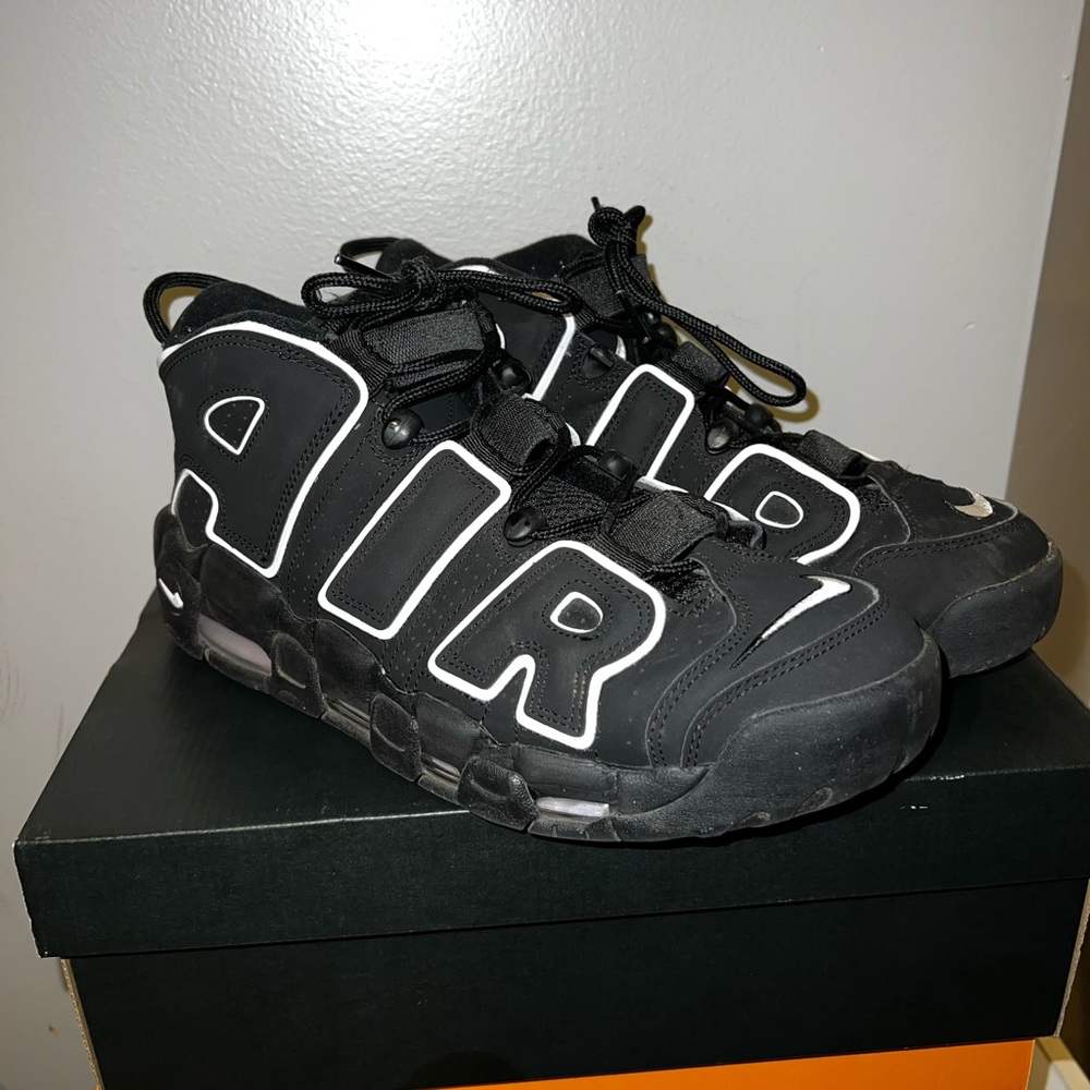 Nike Uptempo 1
